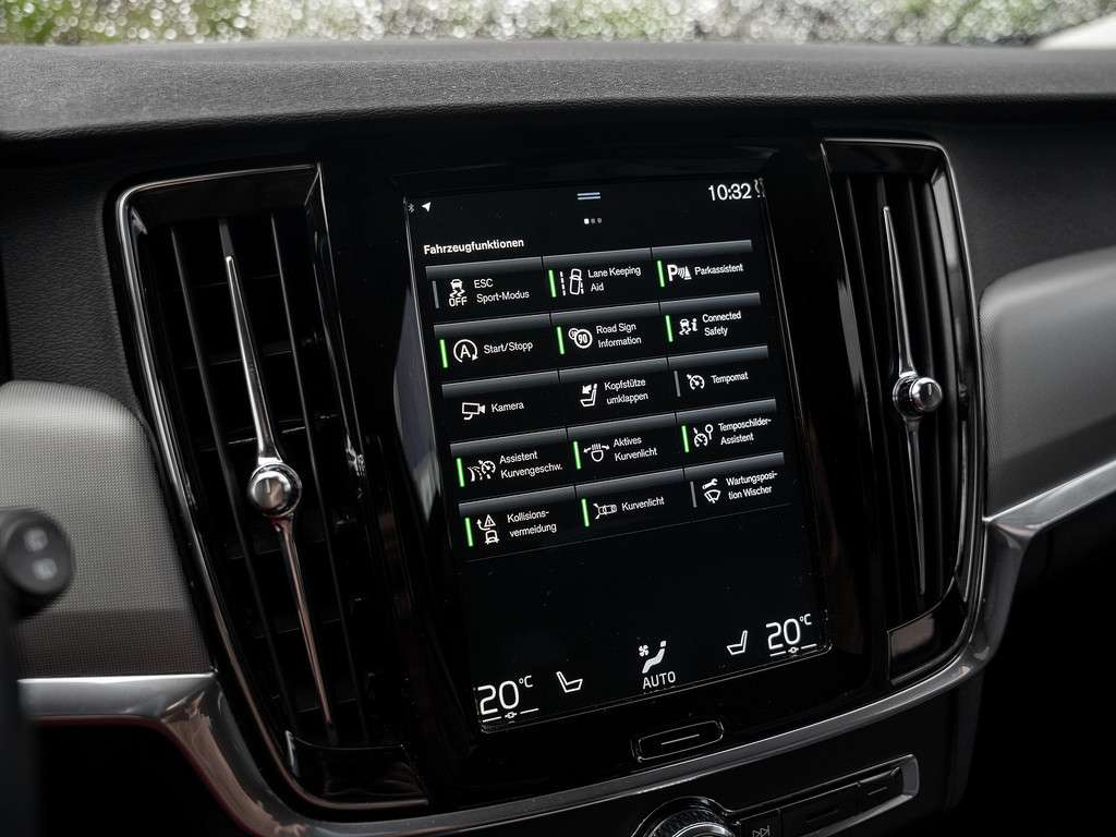 Volvo V90