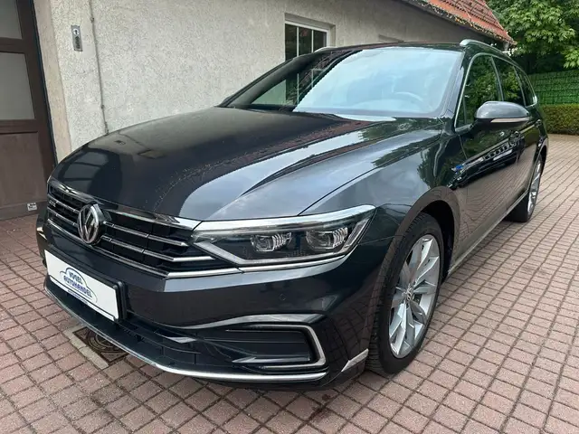 Volkswagen Passat Variant GTE*ACC*LED*SIZHZG*SCHECKHEFT*