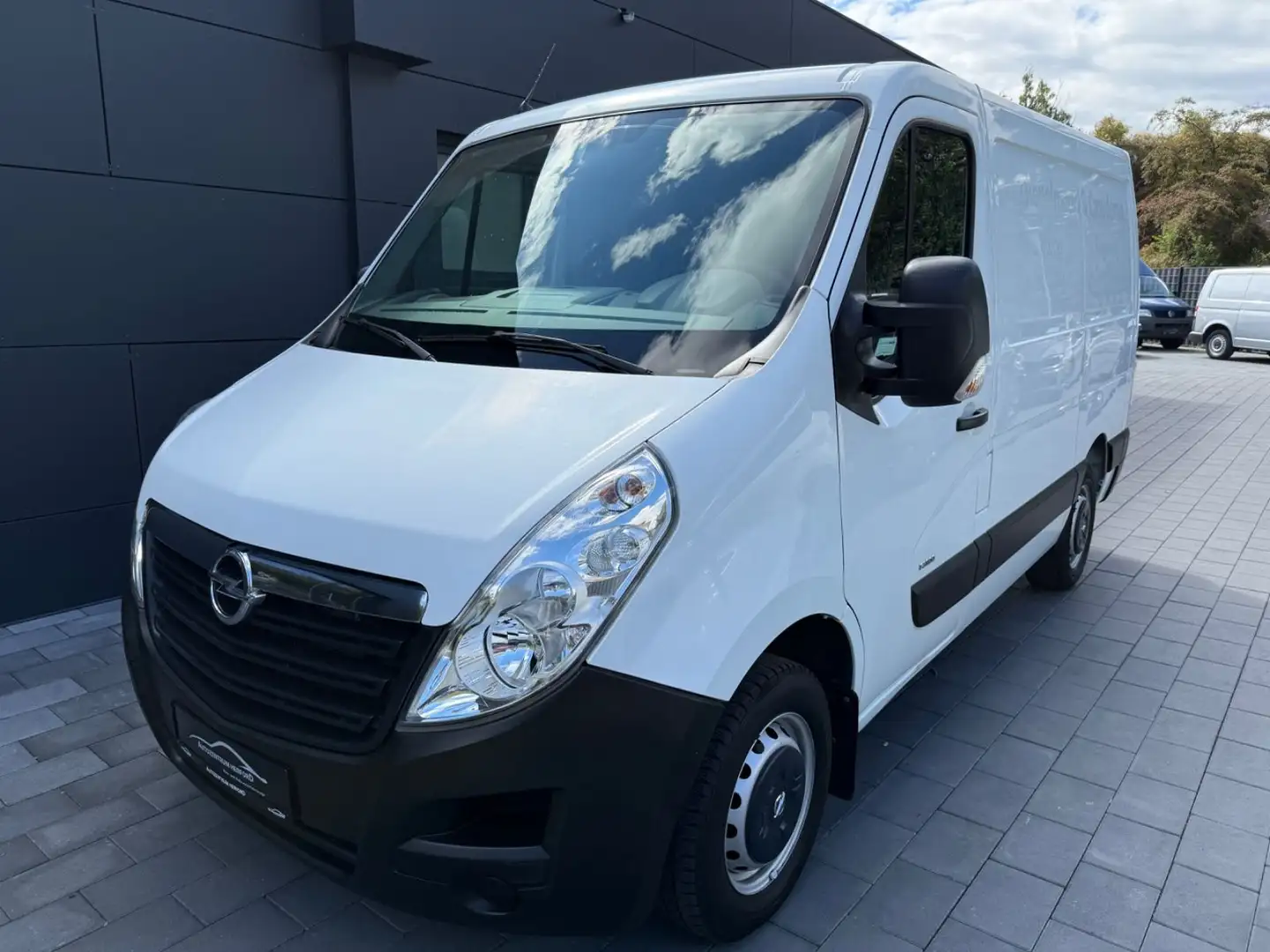 Opel Movano B Kasten Ka L1H1 2,8t Navi Klima RFK AHK Weiß - 1
