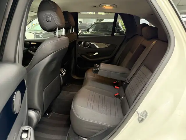 Mercedes-Benz GLC view 15
