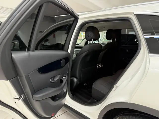 Mercedes-Benz GLC view 7