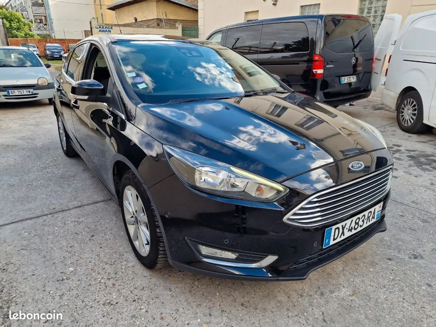 Ford Focus 1.0 ecoboost essence 125ch s&s titanium Noir - 2