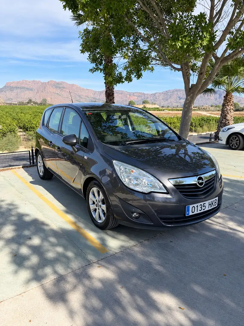 Opel Meriva 1.7CDTi Excellence S&S 110 - 2