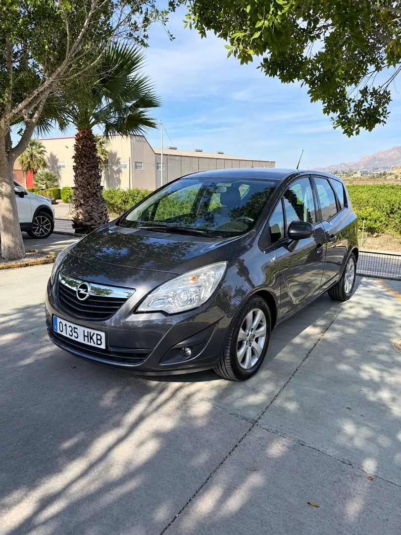 Opel Meriva 1.7CDTi Excellence S&S 110 - 1