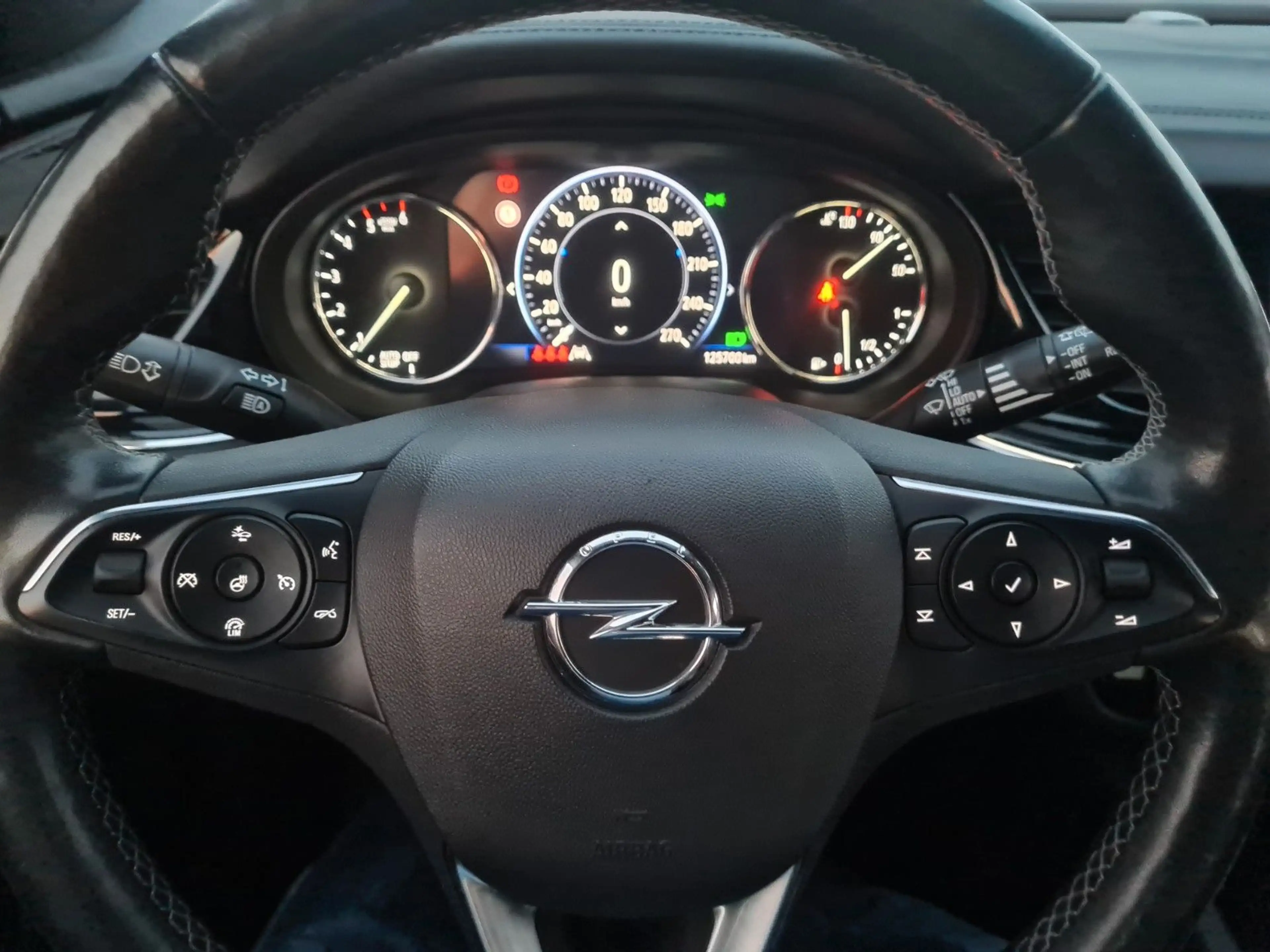 Opel Insignia B Sports Tourer 2.0 D Business Elegance — photo 6