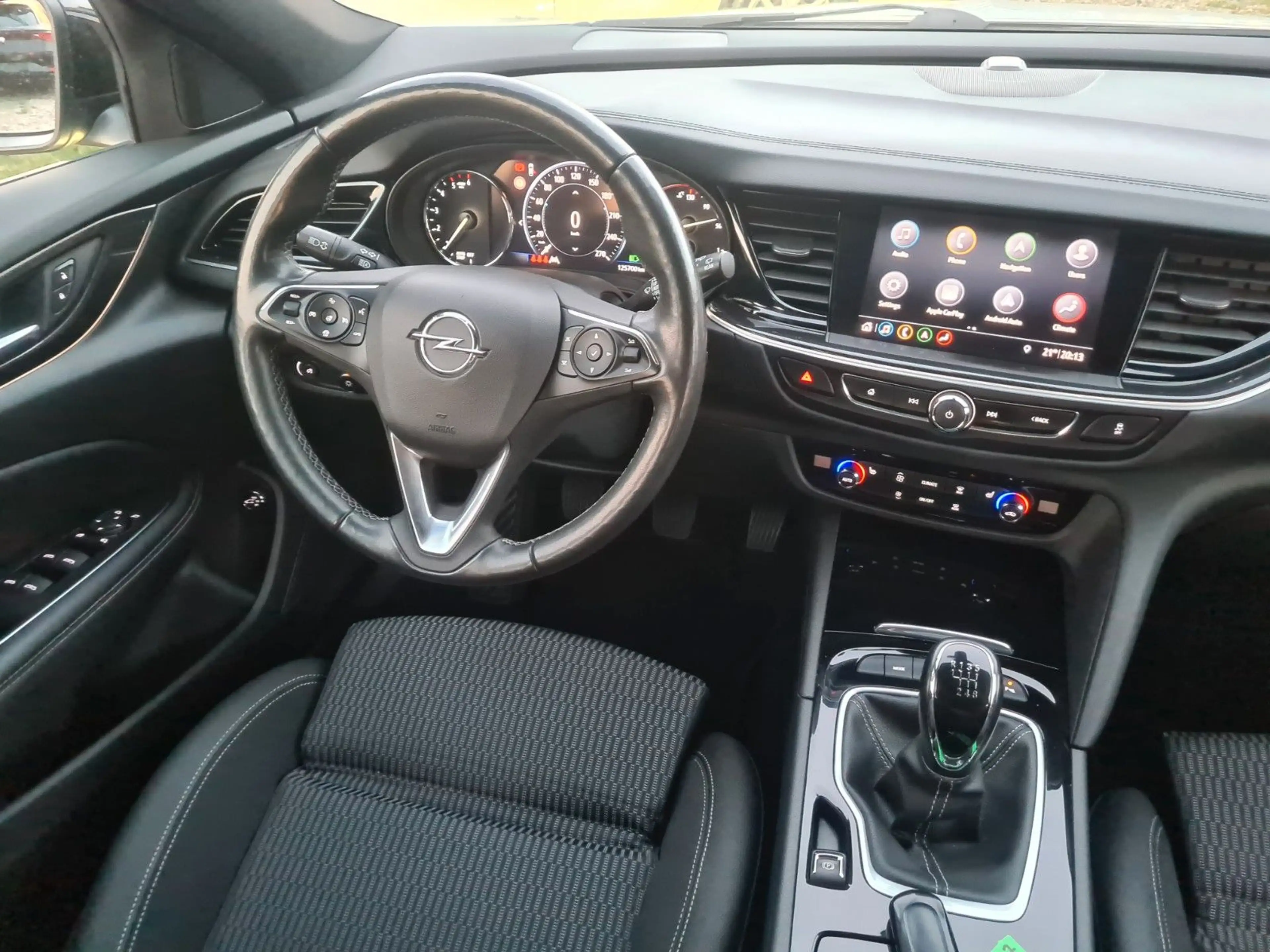Opel Insignia B Sports Tourer 2.0 D Business Elegance — photo 5