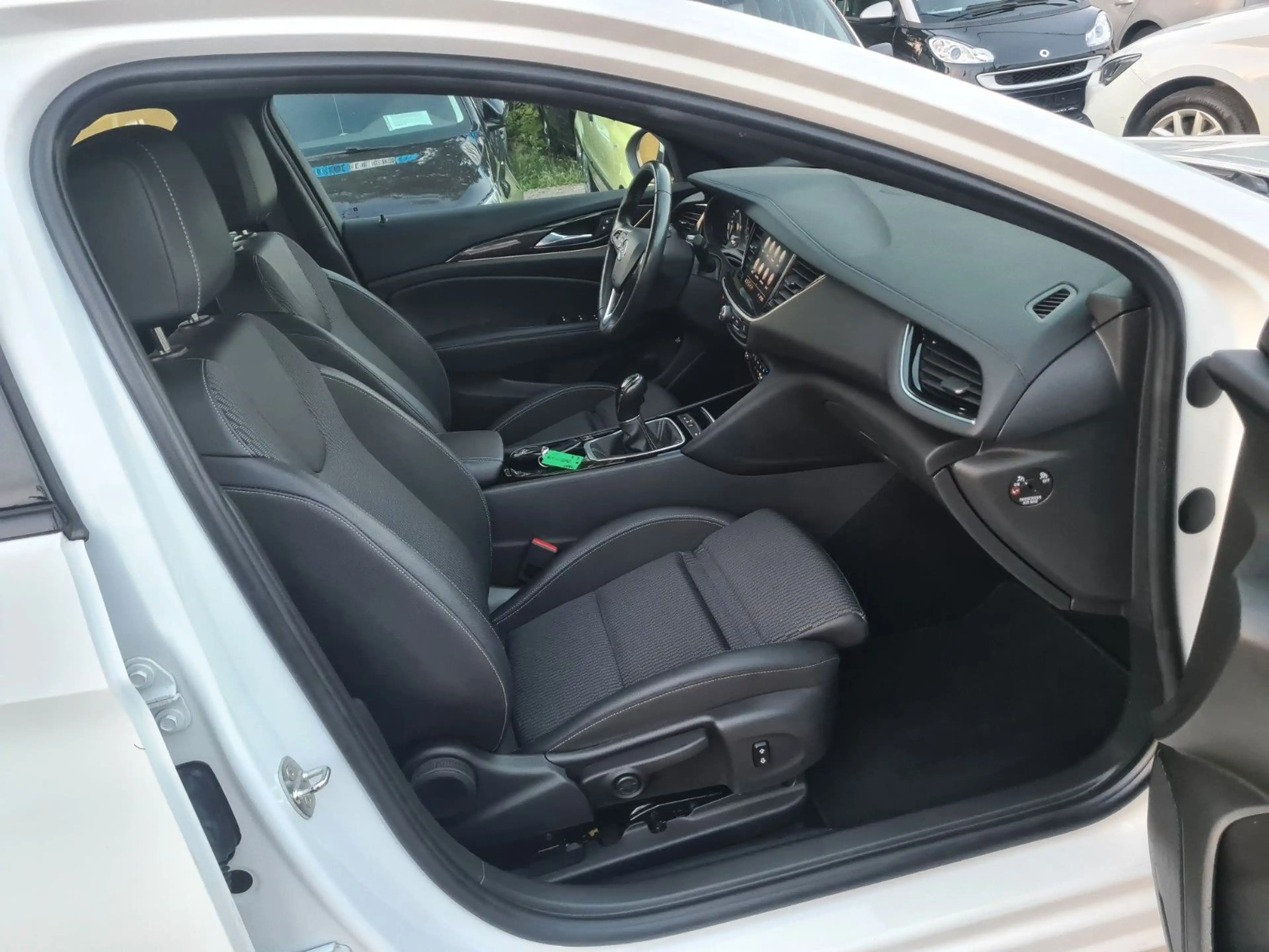 Opel Insignia B Sports Tourer 2.0 D Business Elegance — photo 3