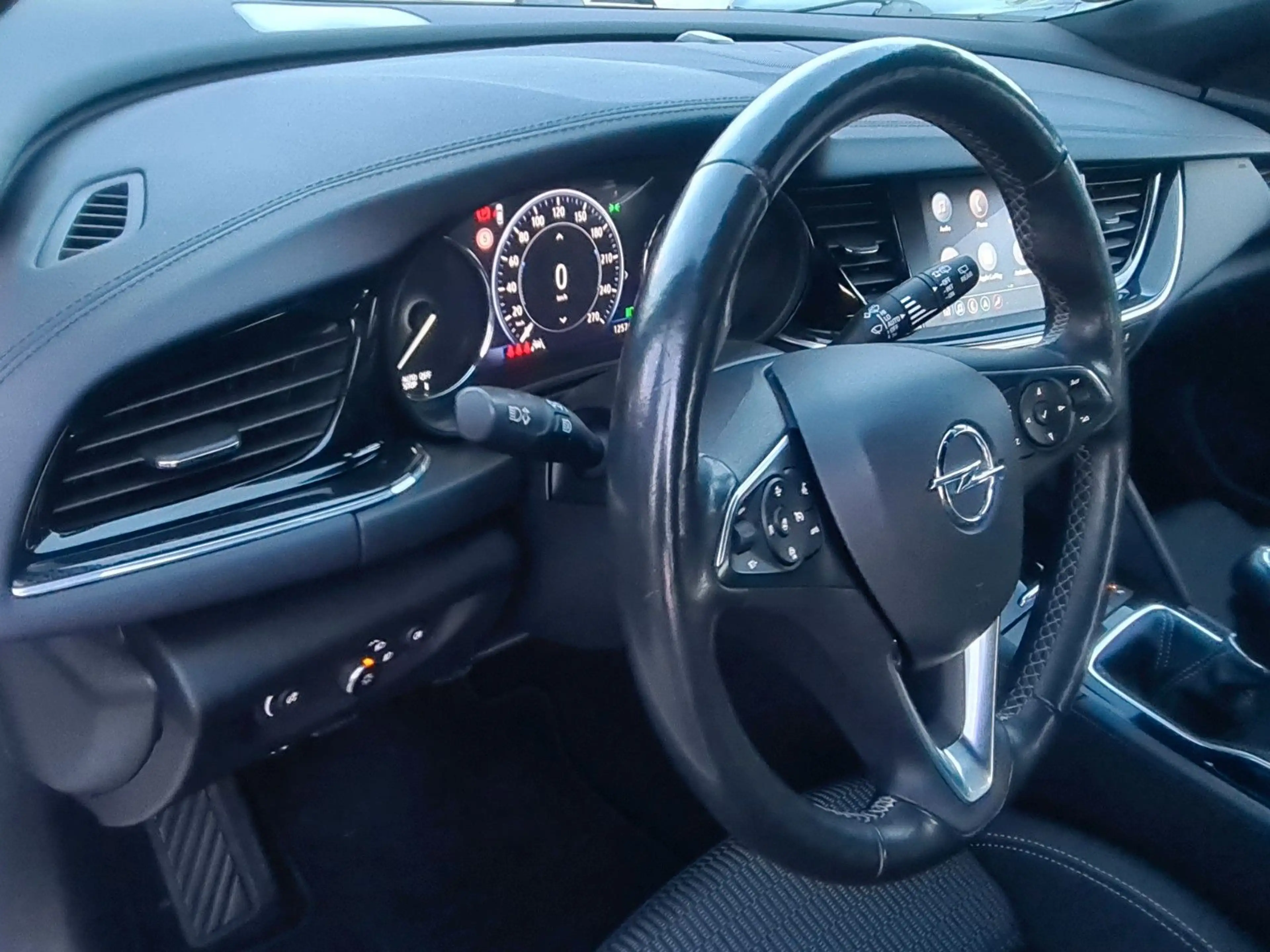 Opel Insignia B Sports Tourer 2.0 D Business Elegance — photo 8