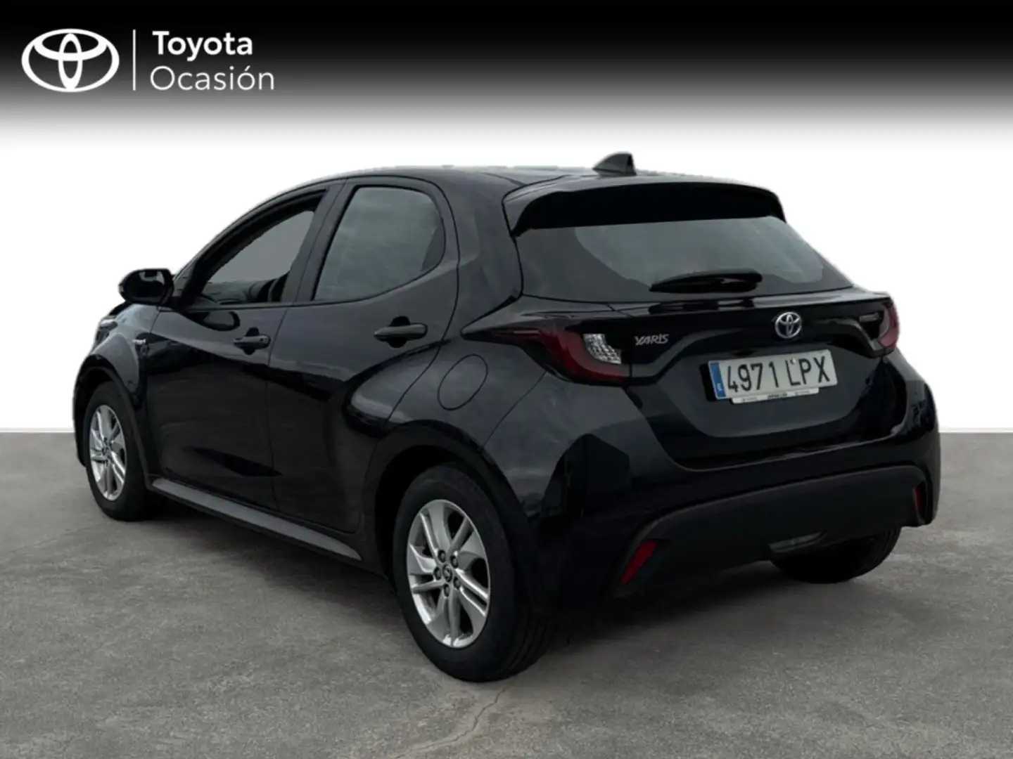 Toyota Yaris 120H 1.5 Business Plus Zwart - 2