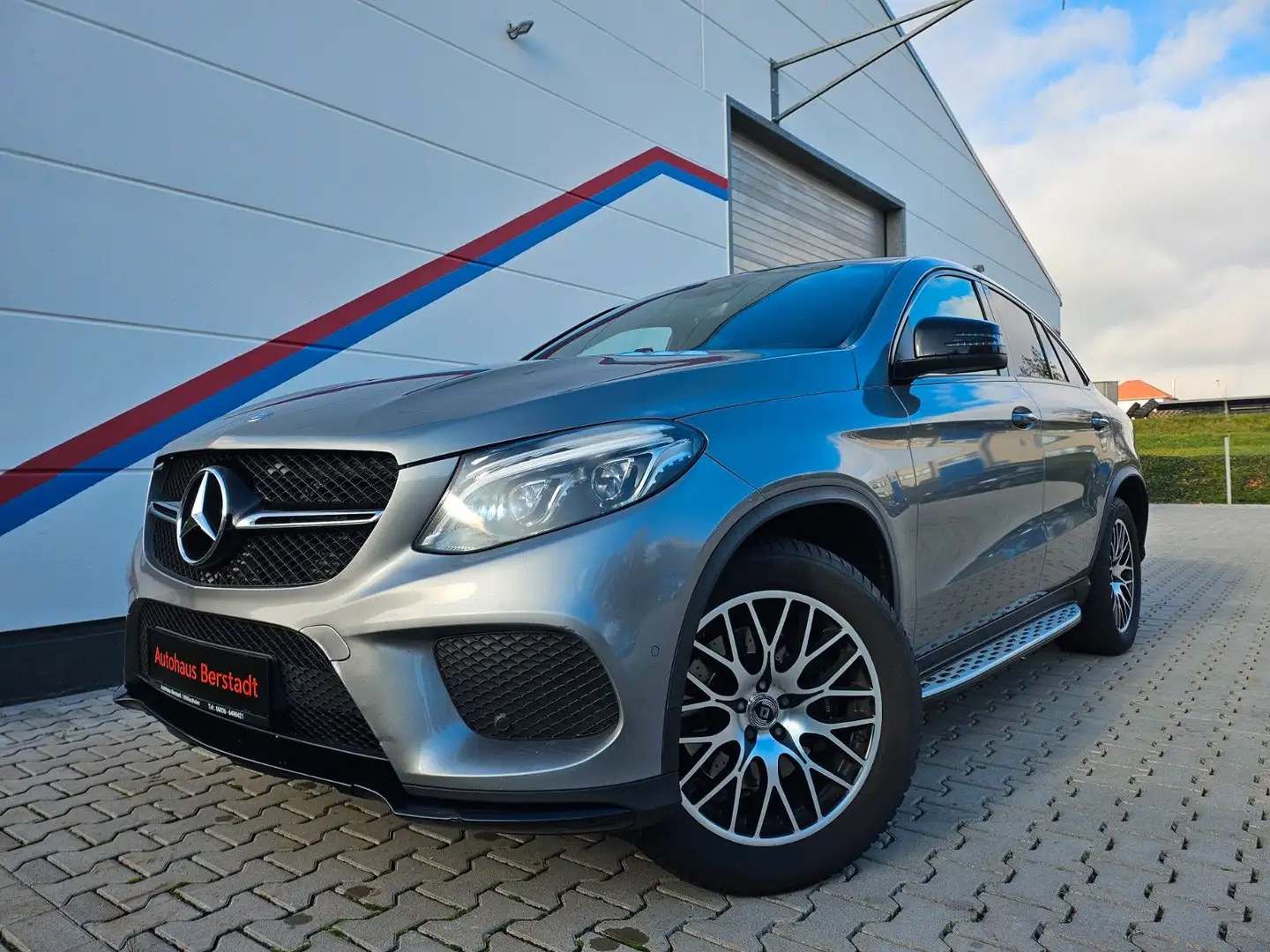 Mercedes-Benz GLE 350 d Coupe 4Matic NAVI*KAMERA*LEDER*LED*PDC Grijs - 1