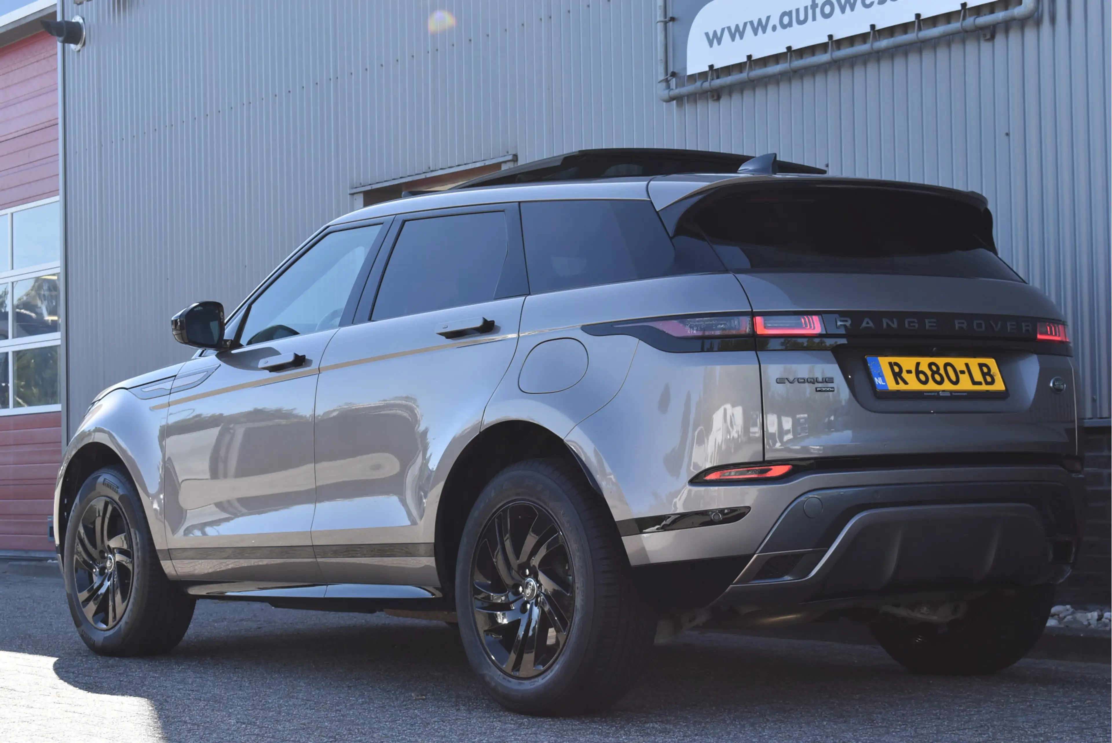 Land Rover Range Rover Evoque 1.5 P300e AWD R-Dynamic SE NL-auto, Panoramadak, A — photo 2