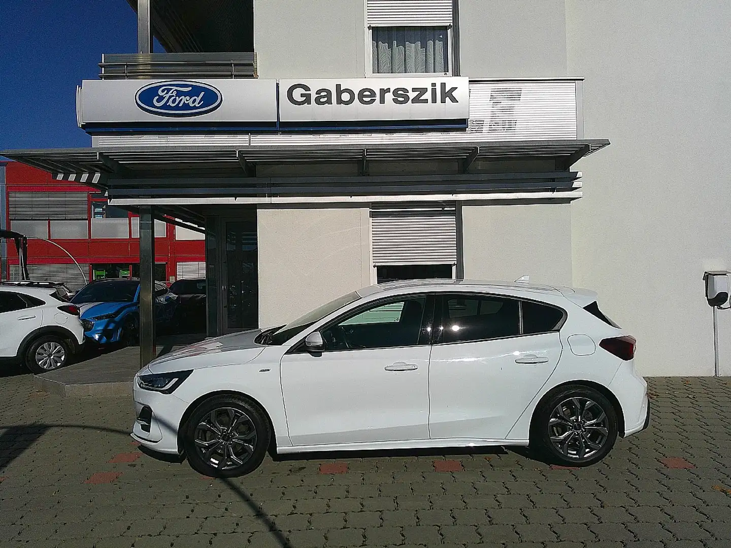 Ford Focus 1,0 EcoBoost Hybrid ST-Line Style Weiß - 2