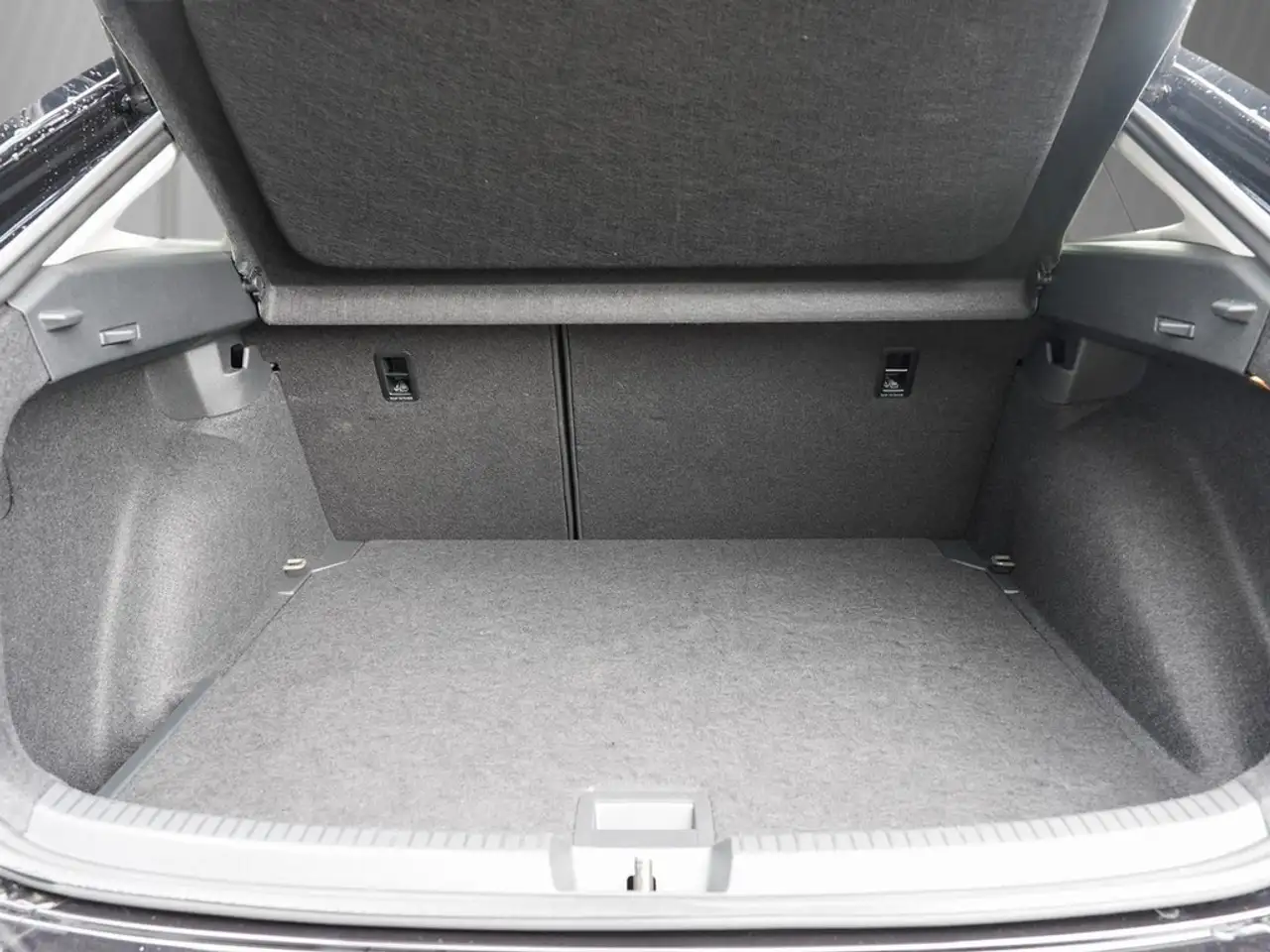 Volkswagen Taigo 1,0 TSI Goal,LED,Navi,Apple Carplay,ACC Sitzhei... 6