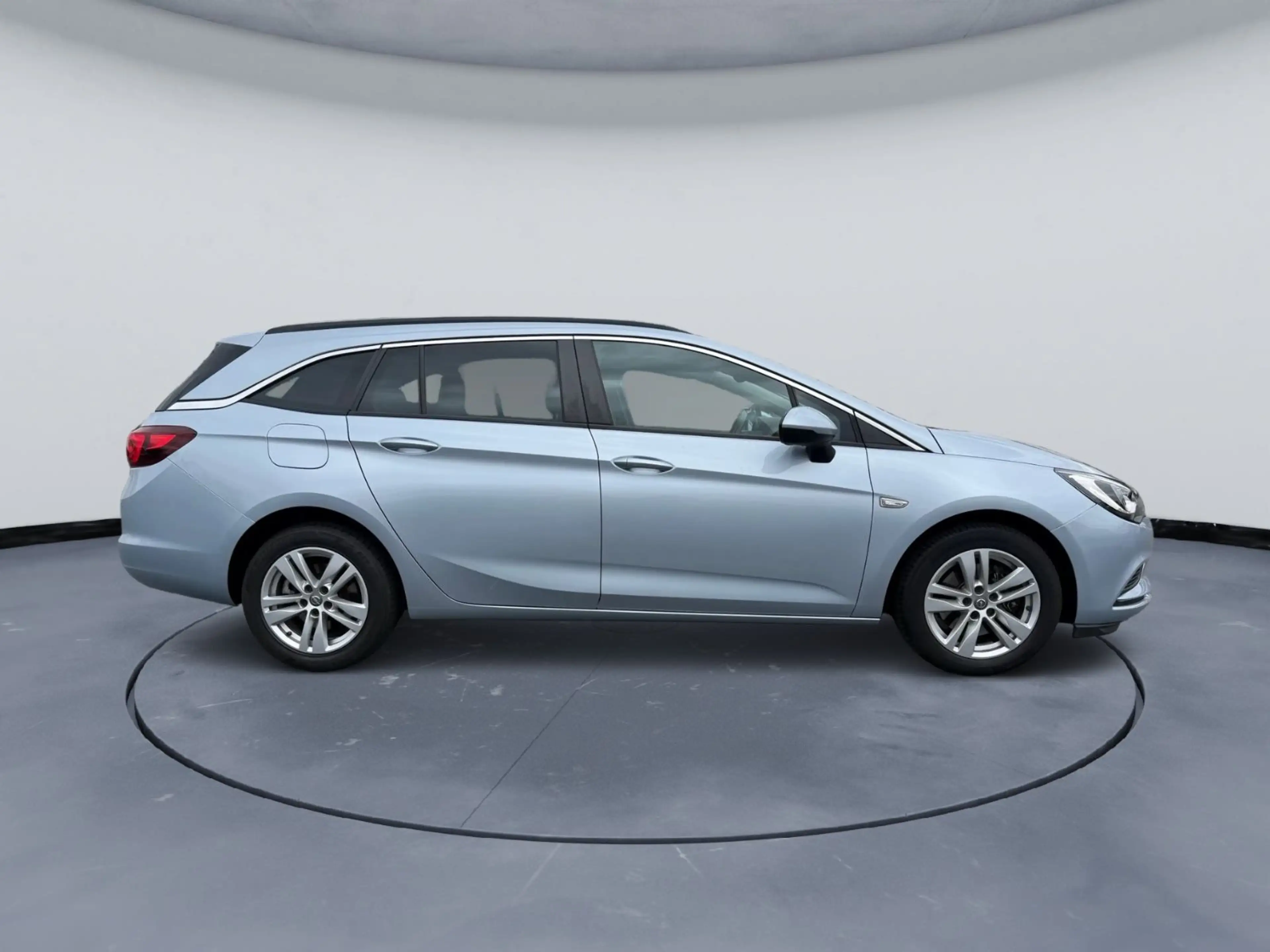 Opel Astra K Sports Tourer Business Start/Stop — photo 6