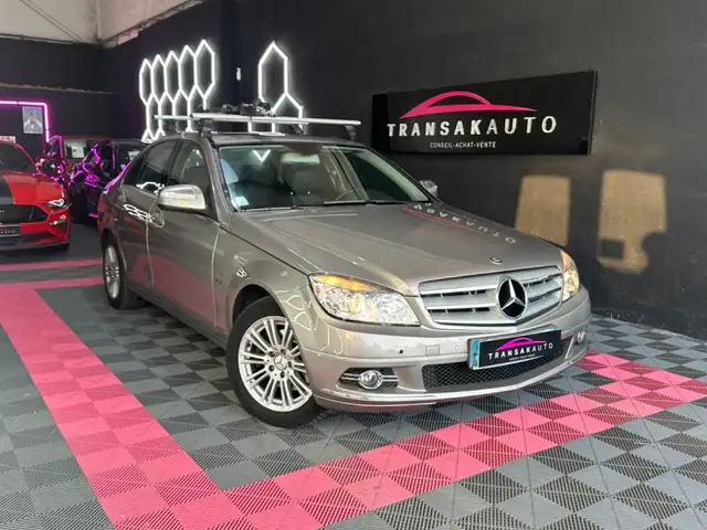 Mercedes-Benz C 200 200 Avantgarde Kompressor 183 ch 1.8L ~ Suivi complet ~ Sièges chauffants ~ Toit ouvrant ~ Climatisation automatique