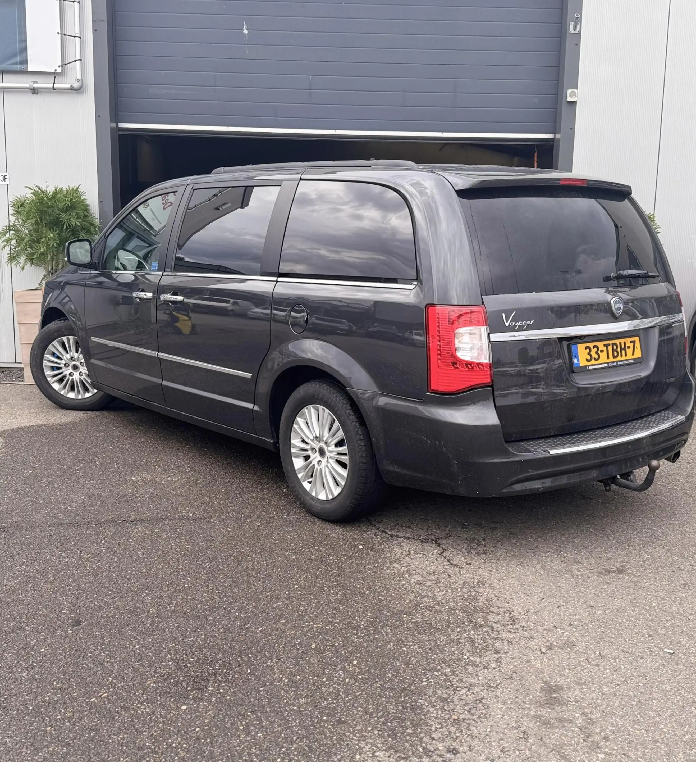 Lancia Voyager 2.8 Multijet Gold / Navi / Airco / Camera / Nap / — photo 7