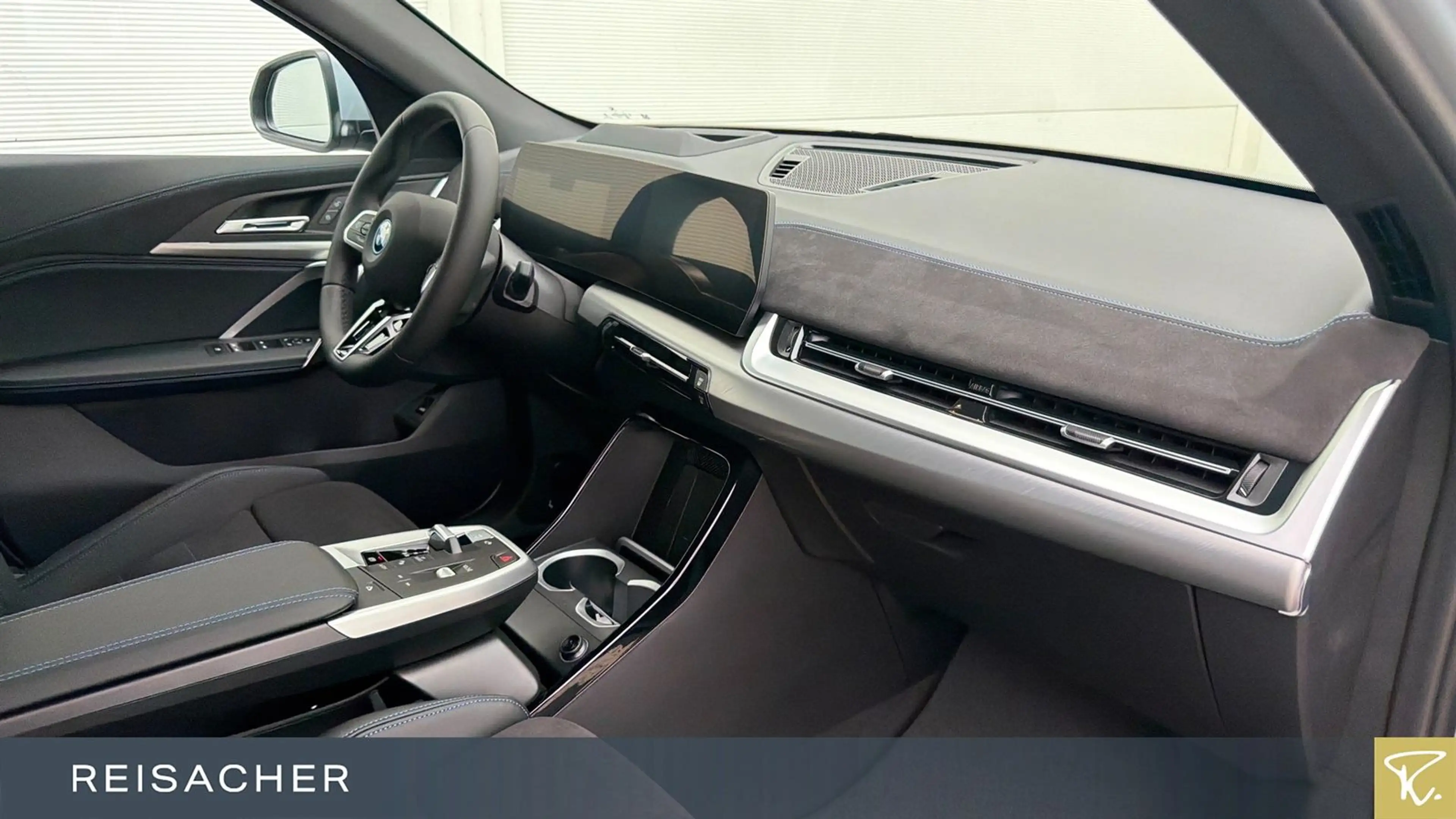 BMW iX2 A eDrive20 M-Sport,AHK,DA+,Autom — photo 11