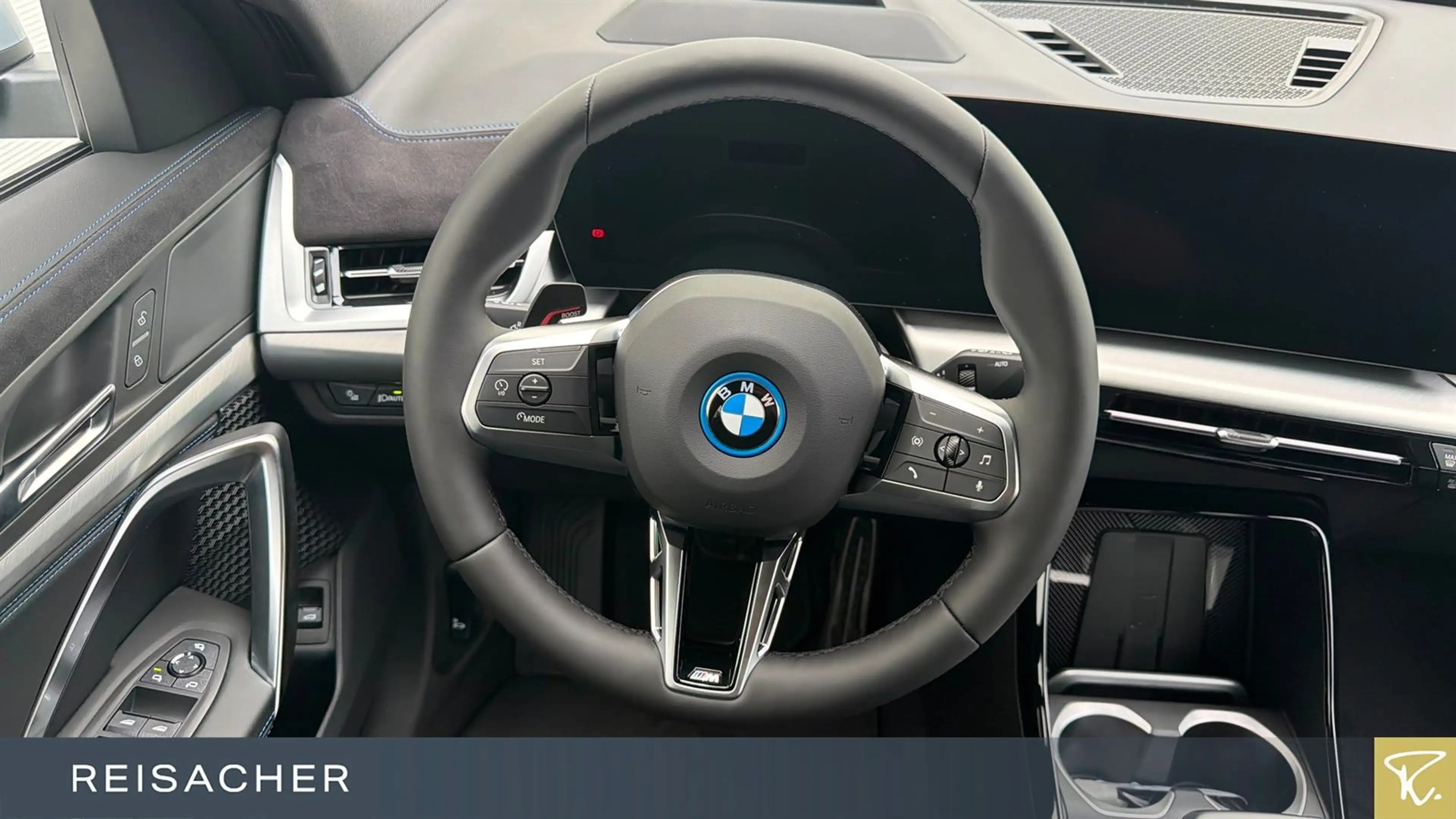 BMW iX2 A eDrive20 M-Sport,AHK,DA+,Autom — photo 5