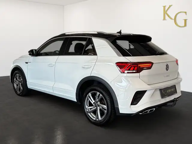 Volkswagen T-Roc view 5