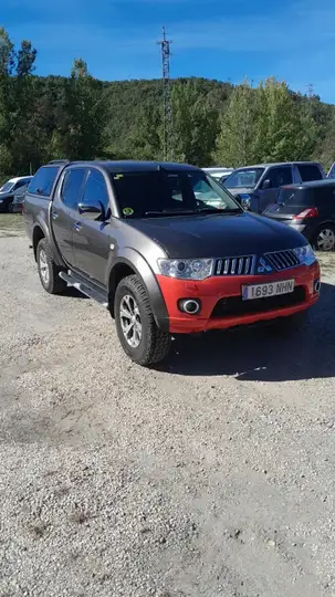 Mitsubishi L200 2.5 DI-D Double Cab Motion 2012
