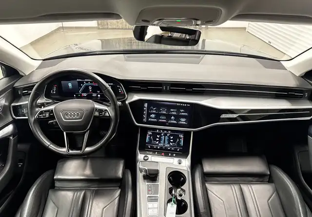 Audi A6 view 12