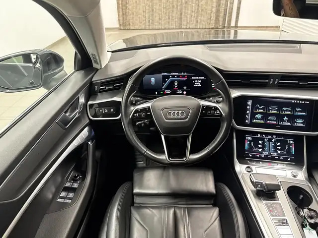 Audi A6 view 13