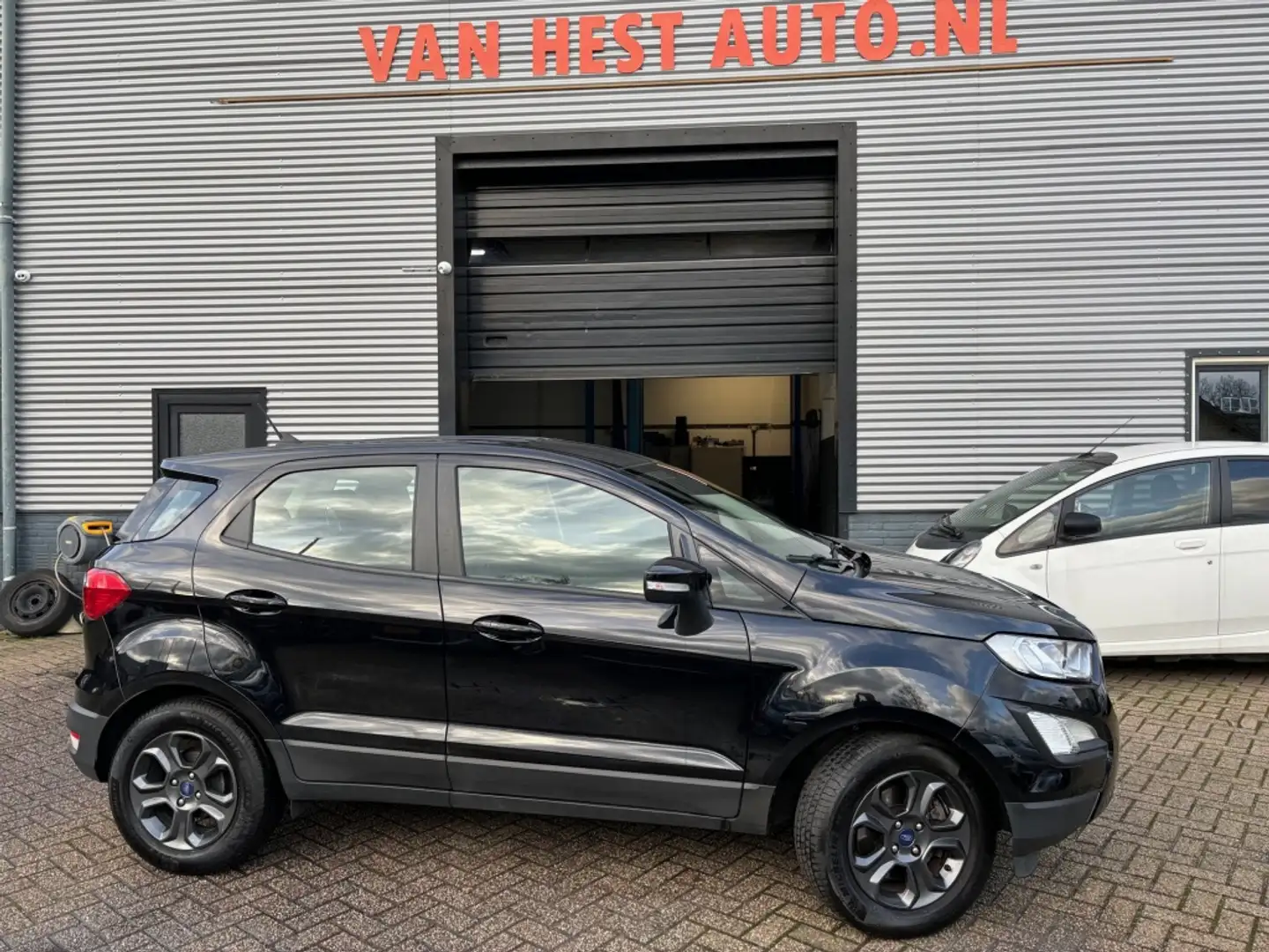 Ford EcoSport 1.0i Style | 1 JAAR GAR APPLE CARPLAY | CLIMA | NA Zwart - 2