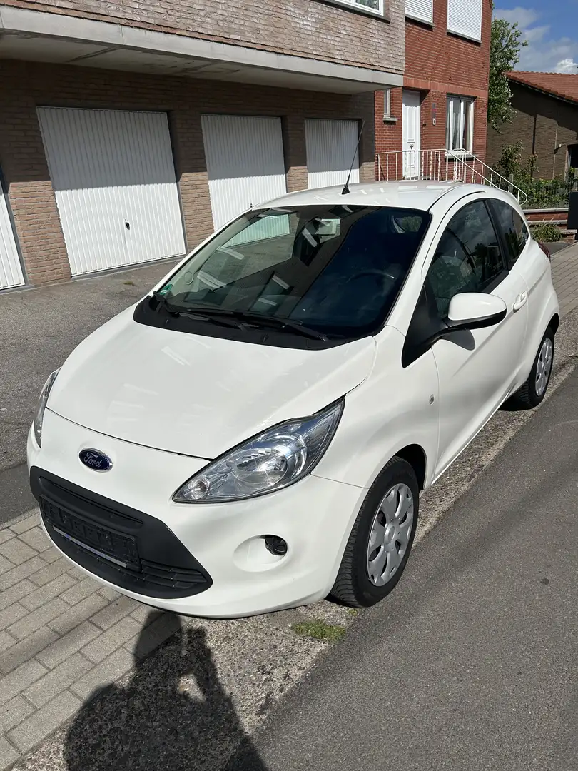 Ford Ka/Ka+ Ka 1.2i Collection Start/Stop - 1 PROPRIÉTAIRE Blanc - 1