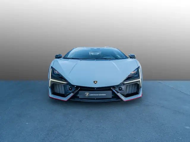 Lamborghini Revuelto view 5