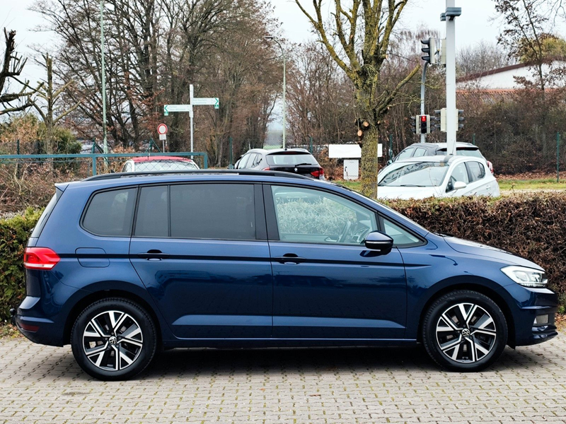 Volkswagen Touran Comfortline 1,5 DSG Easy Open 7 Sitzer — photo 8