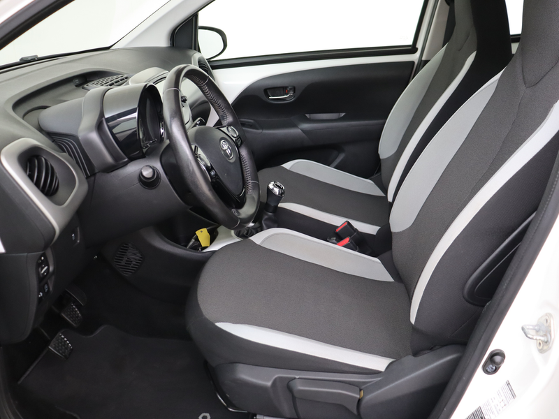 Toyota Aygo 1.0 VVT-i x-nav | Dealer onderhouden | Airco | Ach — photo 15