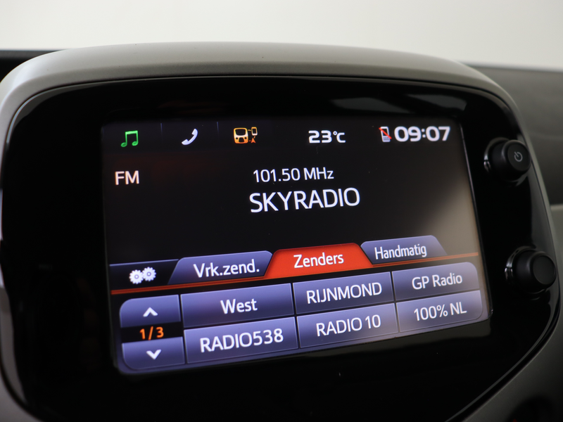 Toyota Aygo 1.0 VVT-i x-nav | Dealer onderhouden | Airco | Ach — photo 6