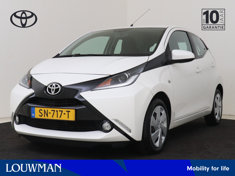 Toyota Aygo 1.0 VVT-i x-nav | Dealer onderhouden | Airco | Ach
