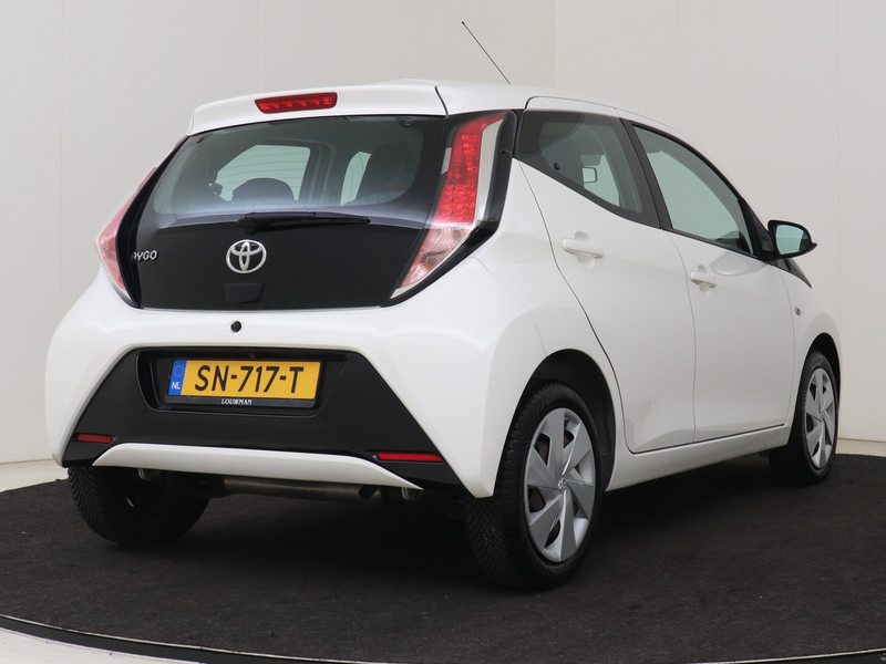 Toyota Aygo 1.0 VVT-i x-nav | Dealer onderhouden | Airco | Ach — photo 2