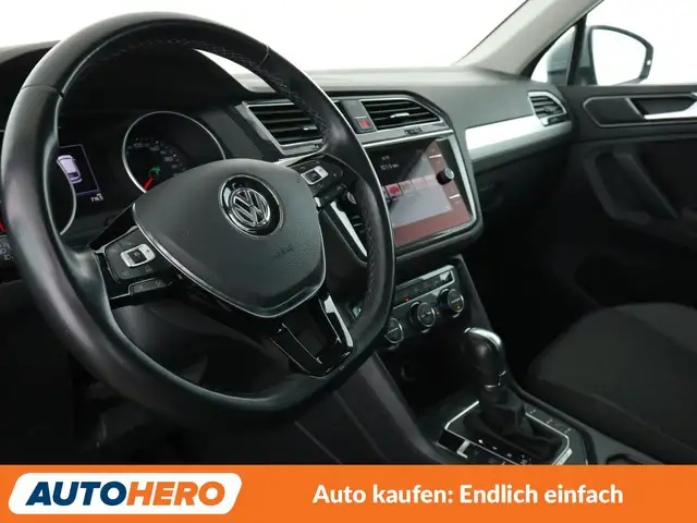 Volkswagen Tiguan view 11