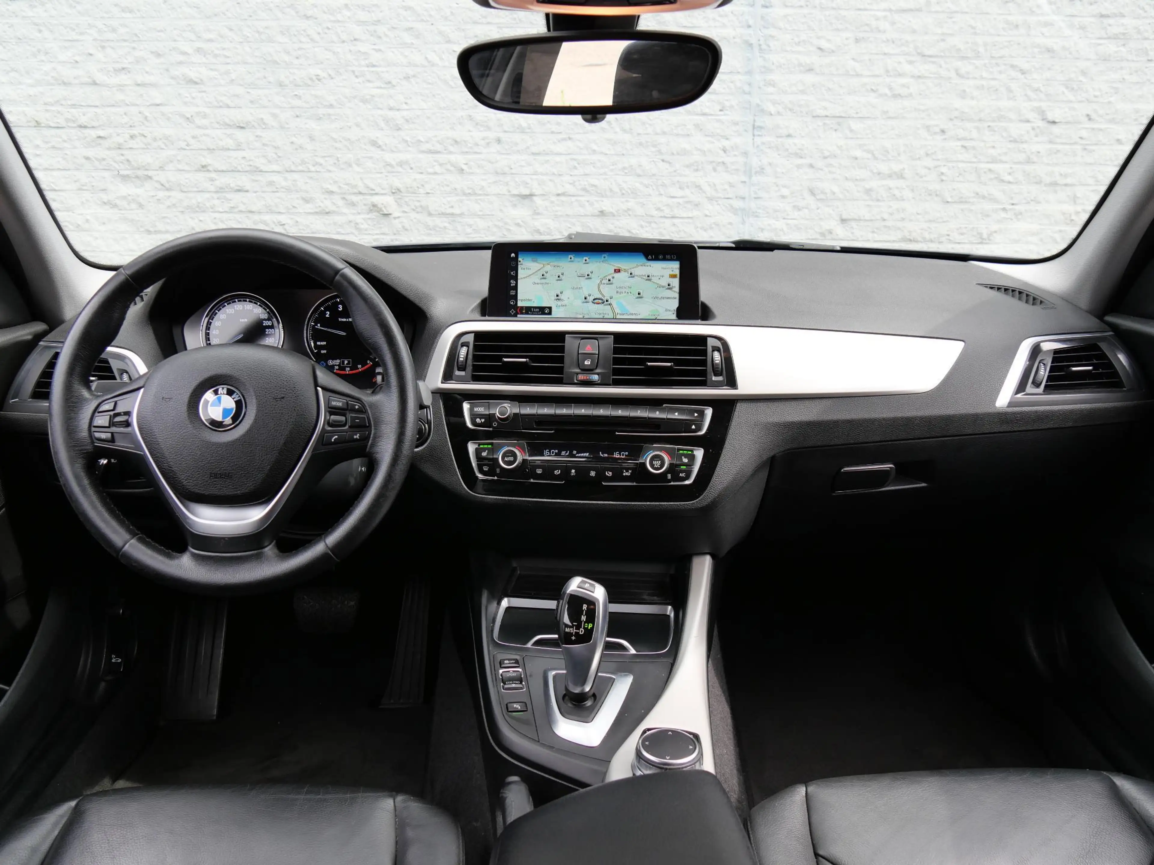 BMW 118 1-SERIE 118i HIGH EXECUTIVE/ LEER/ PDC V+A — photo 4