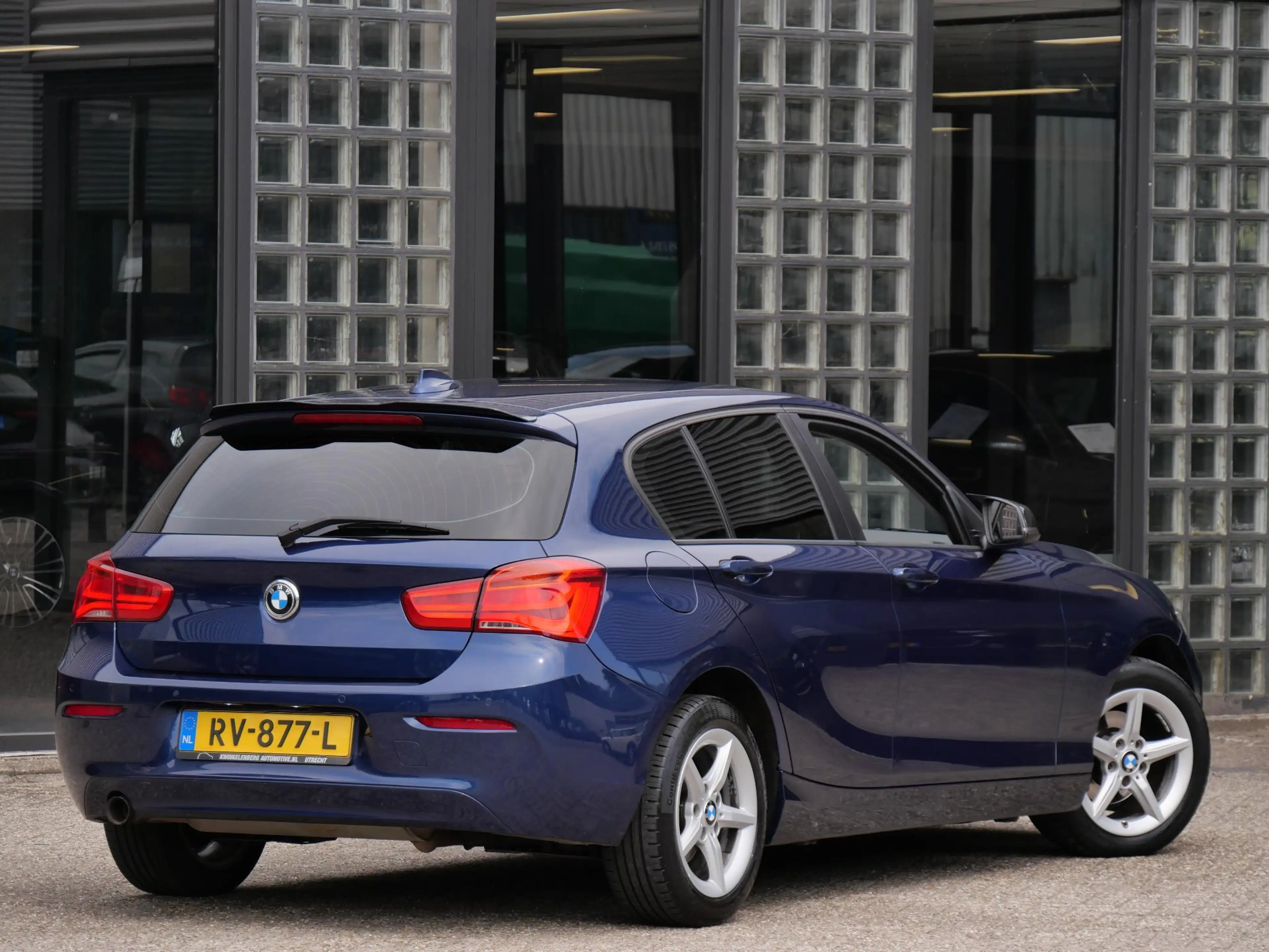 BMW 118 1-SERIE 118i HIGH EXECUTIVE/ LEER/ PDC V+A — photo 2