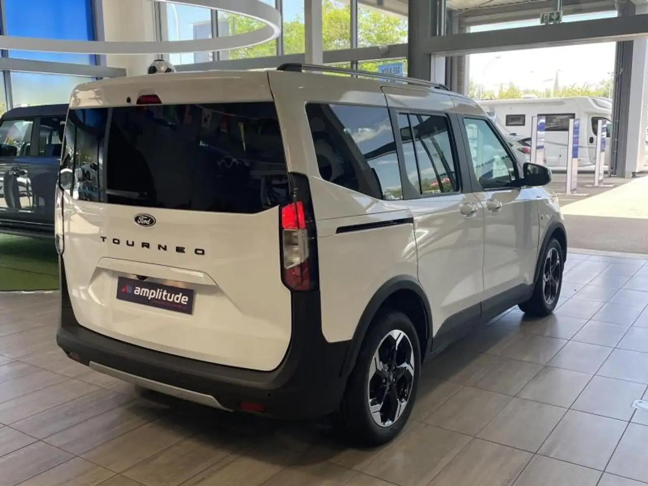 Ford Tourneo Courier 2026