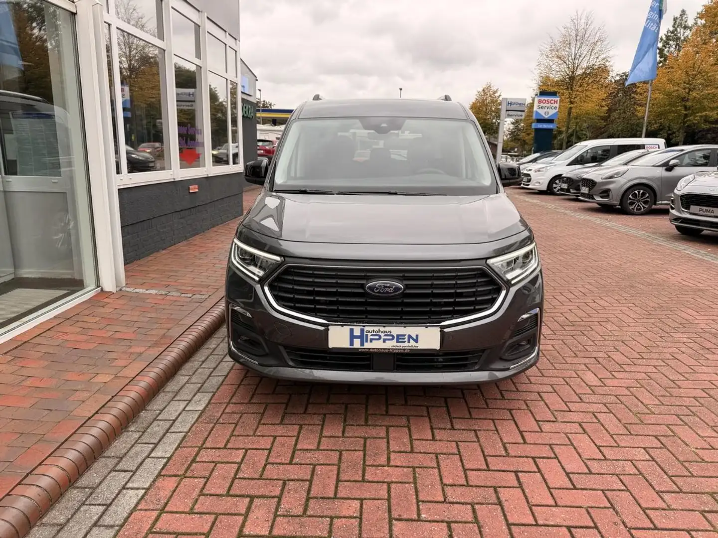 Ford Tourneo Connect 2.0 EcoBlue Aut. TITANIUM, 5Jahre Garantie Grau - 2