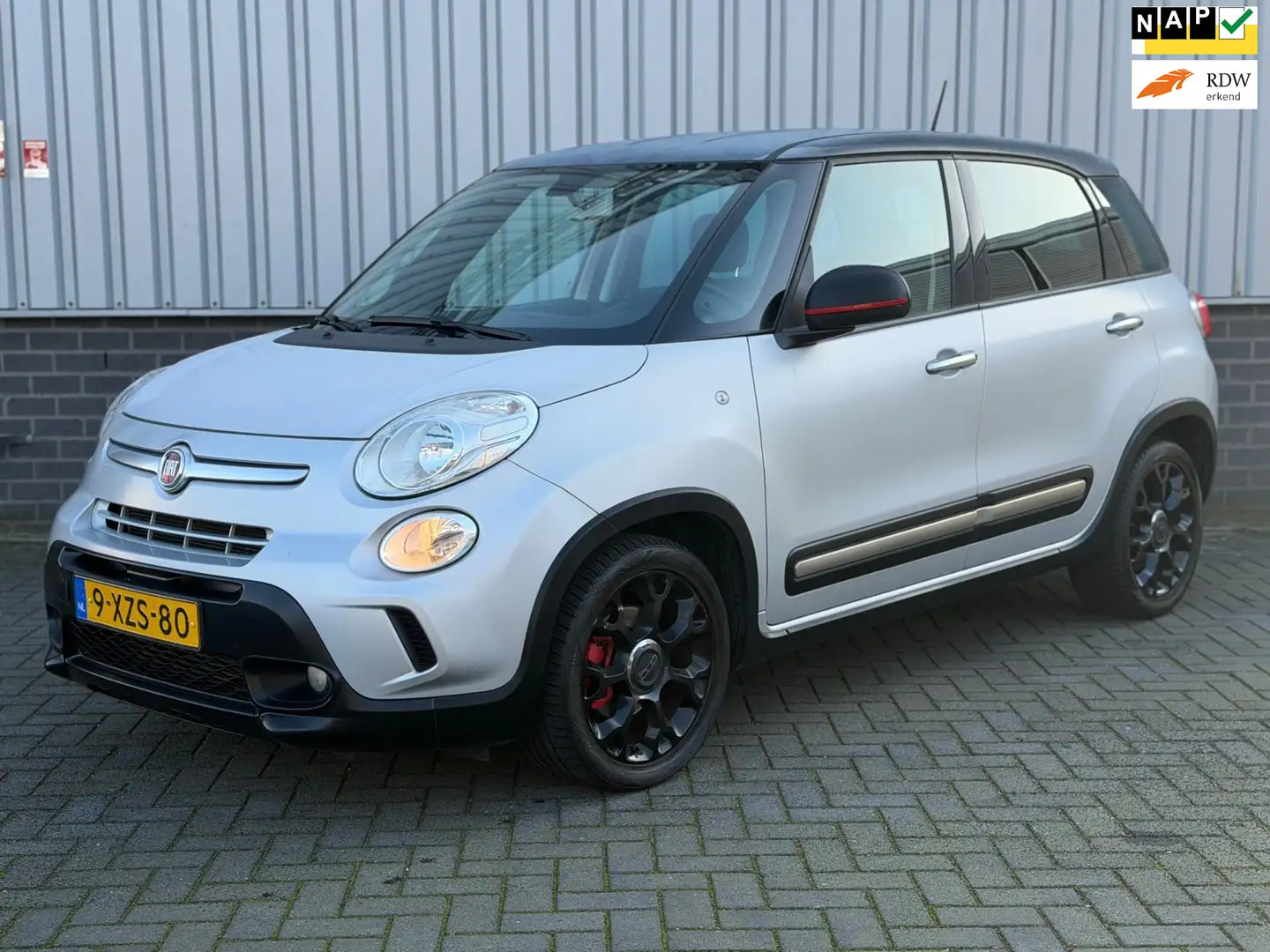 Fiat 500L 0.9 TwinAir Beats Edition |Airco|Navi|PDC|Bluetoot Grau - 1