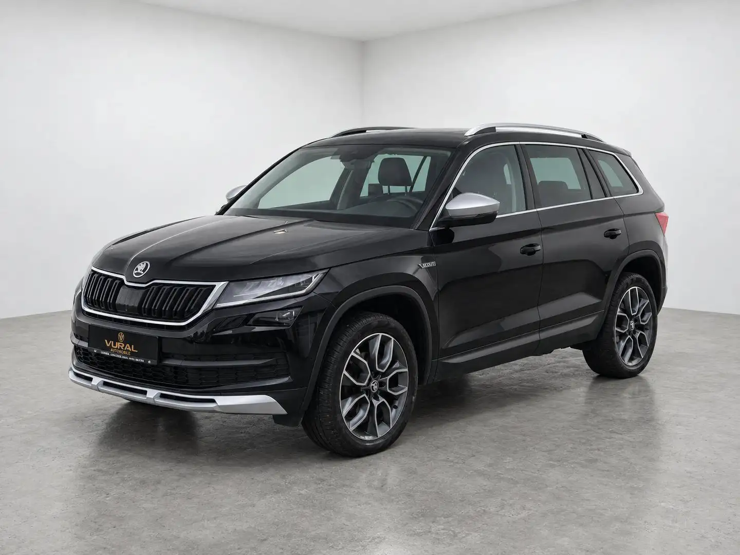 Skoda Kodiaq 2.0 TDI Scout 4x4 | 7 SITZE | ACC | AHK | 360°K | Schwarz - 2