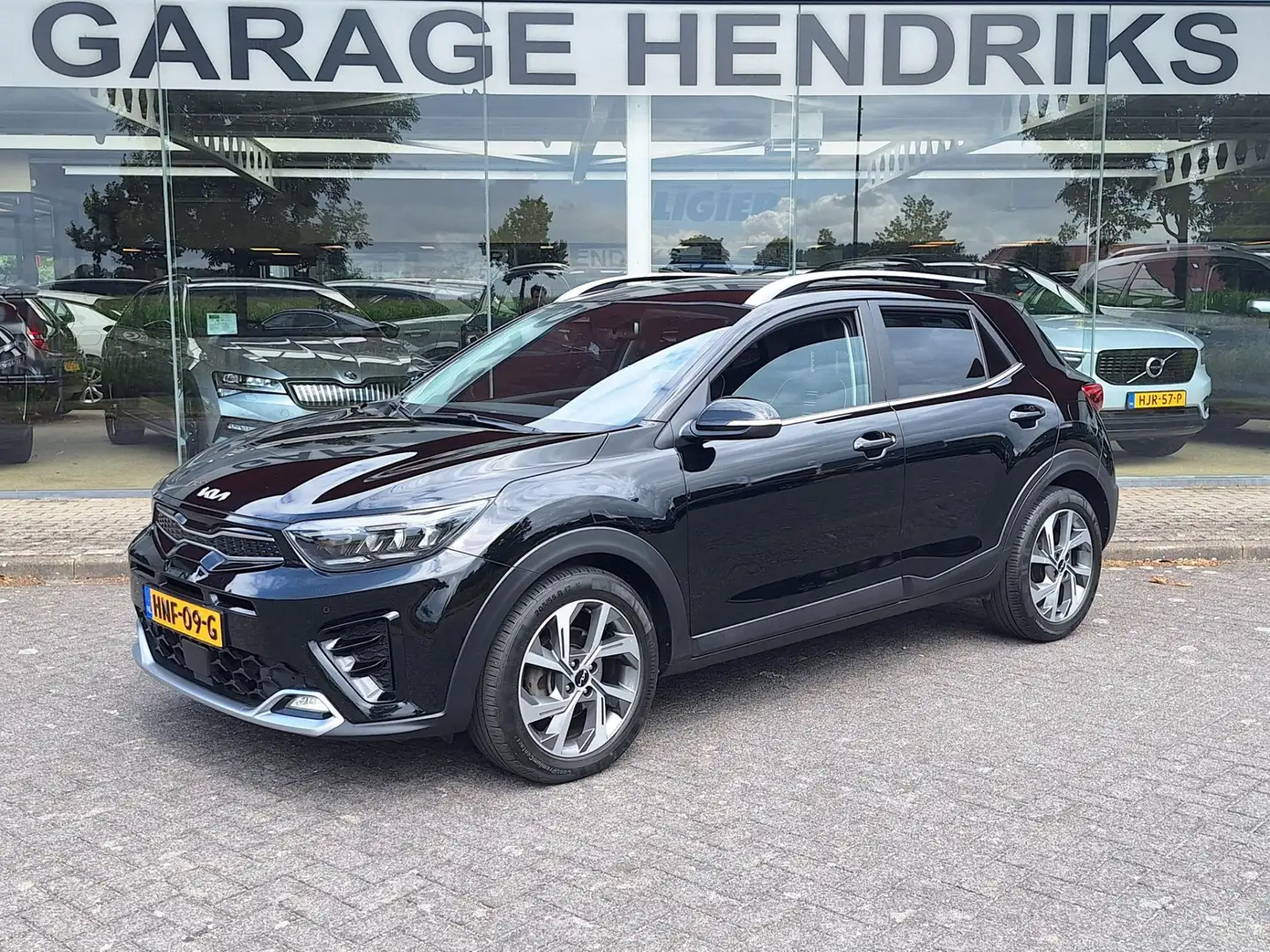 Kia Stonic 1.0 T-GDi GT-Line | Blindspot | Leder Stof | Navi Noir - 1