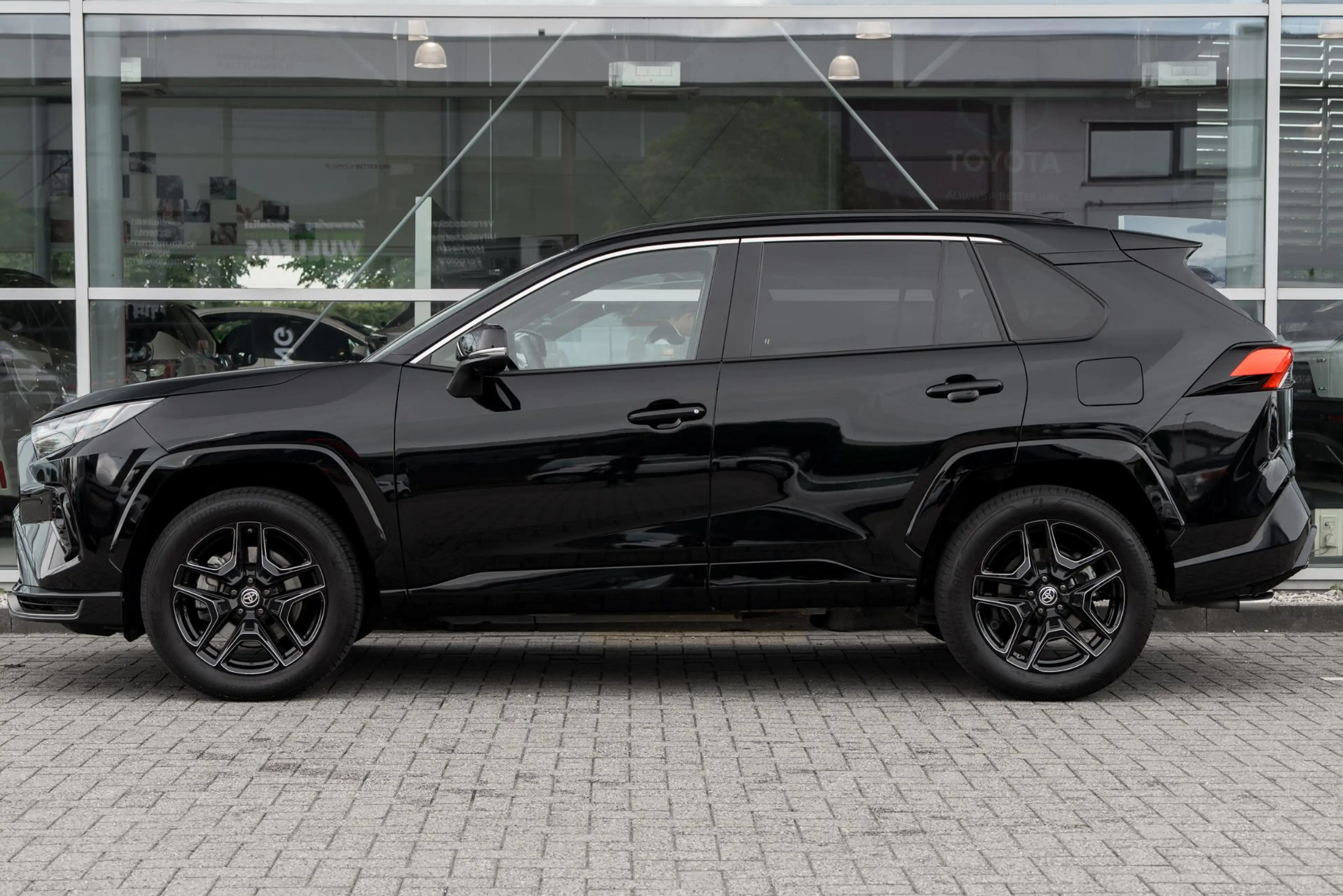 Toyota RAV 4 2.5 Plug-in Hybrid AWD GR SPORT JBL|HUD|360|PLUS P — photo 9