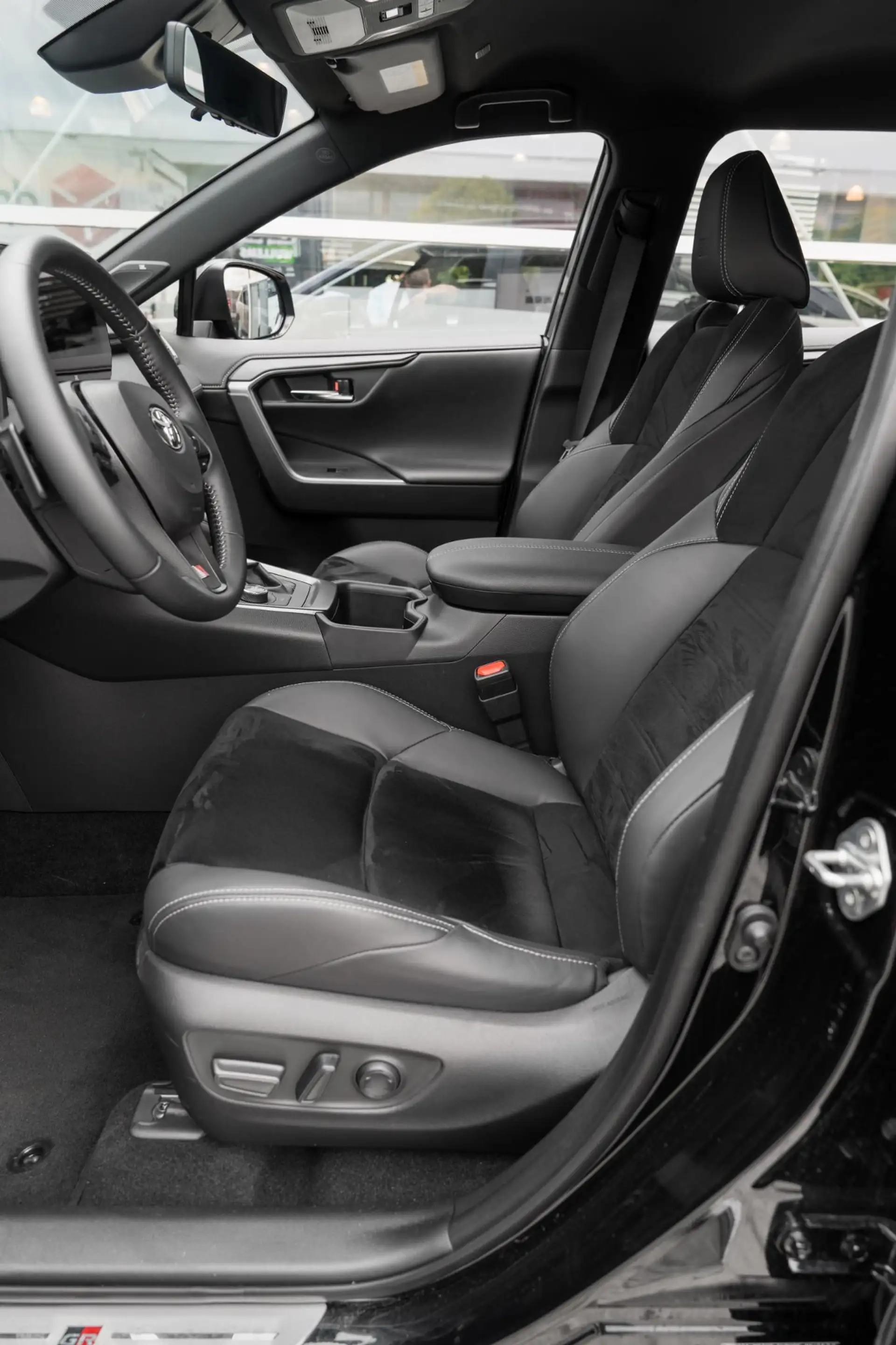 Toyota RAV 4 2.5 Plug-in Hybrid AWD GR SPORT JBL|HUD|360|PLUS P — photo 5