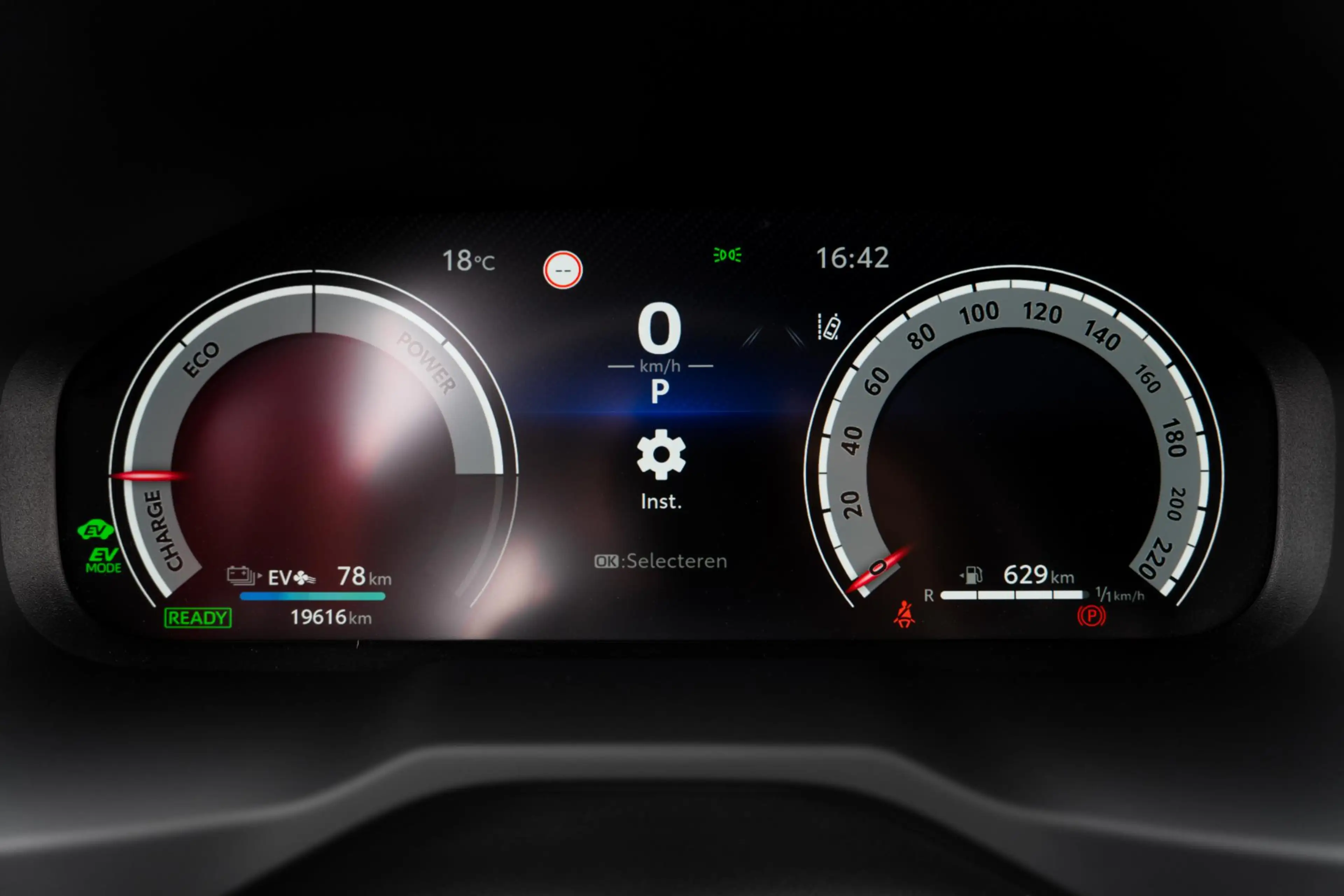 Toyota RAV 4 2.5 Plug-in Hybrid AWD GR SPORT JBL|HUD|360|PLUS P — photo 11