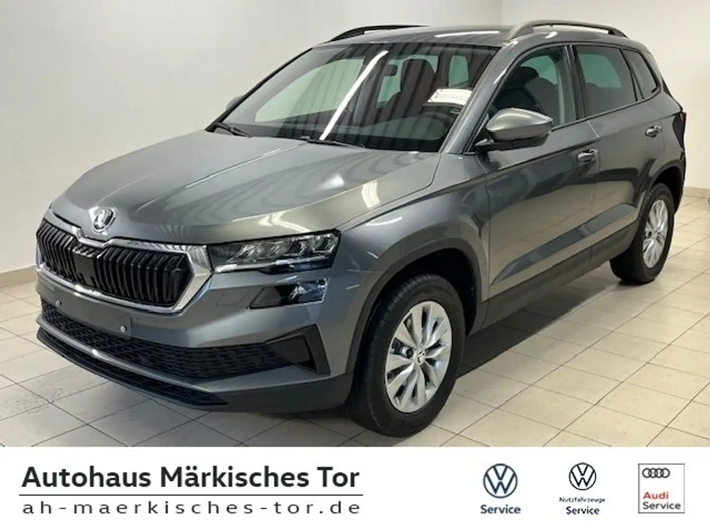 Skoda Karoq 1.5 TSI DSG Selection+AHZV+Lenkrad heizbar Grau - 1