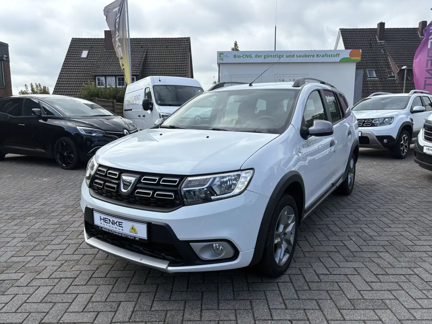 Dacia Logan II 0.9 TCe 90 MCV Stepway  EU6 Weiß - 2