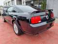 Ford Mustang 4.6l  GT Schwarz - thumbnail 4