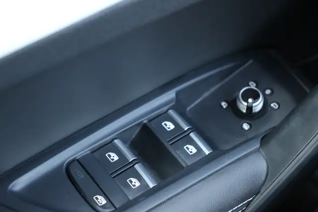 Audi Q5 view 19