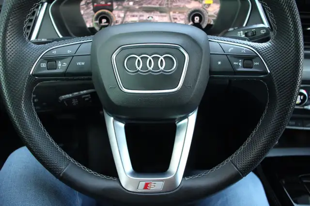 Audi Q5 view 27